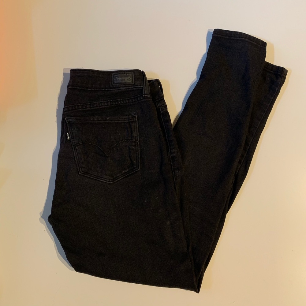 Black Levi jeggings